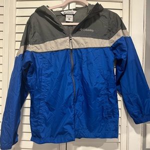 Columbia kids windbreaker in blue and grey with a hoodie